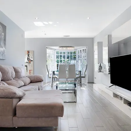 La Perla Holiday home *